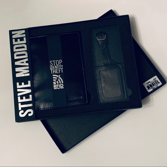 NIB STEVE MADDEN RFID PROTECTION PASSPORT WALLET🖤